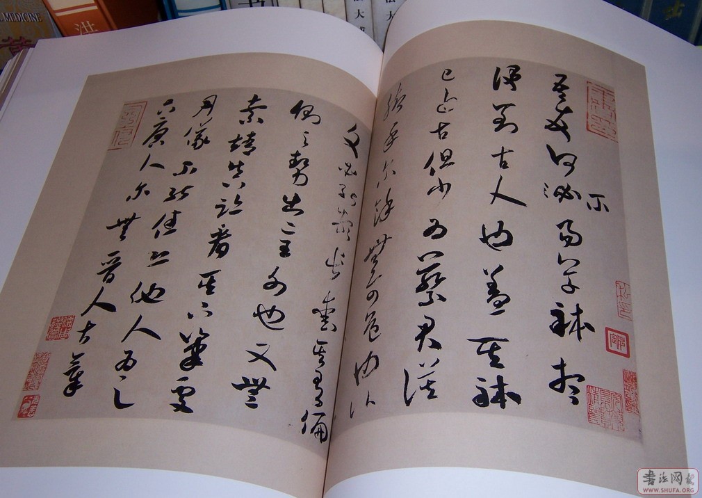 Ƭ 064.jpg