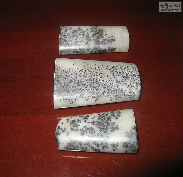 Ƭ 039.jpg