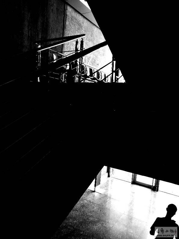 140652nqrqb9bg65bwz5f9.jpg