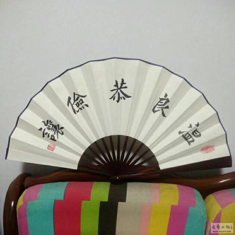 181404jbv005cdpwcrj3yb.jpg