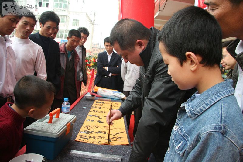 Ƭ 084.jpg