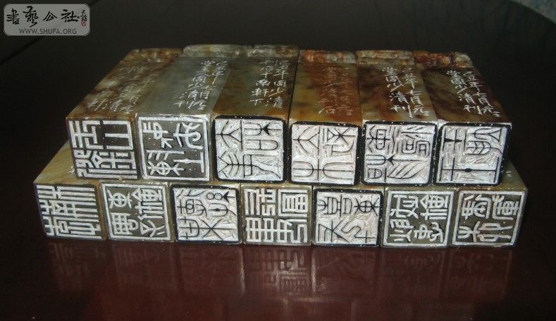 Ƭ 1051.jpg