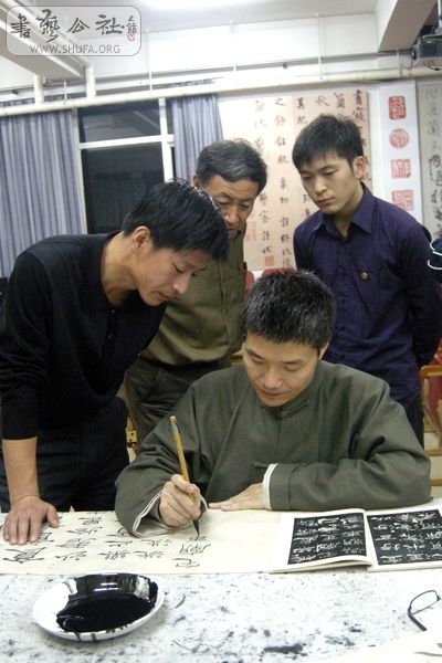 4ԺLʾ.jpg