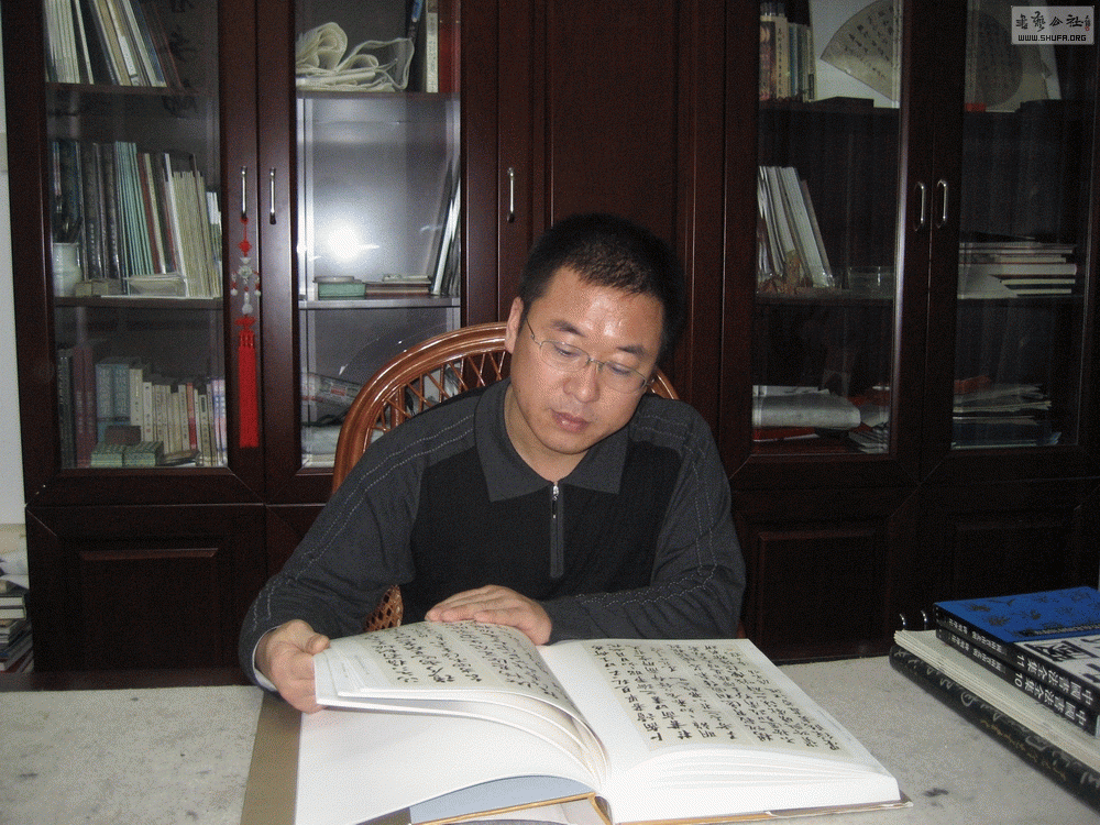 20111102_121a90f3b378a7554e54tvZmRzSX9f5Q.gif