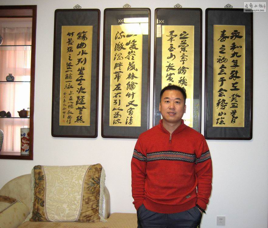 20111102_4cf73e1453353fa663b5k8bpTs4jXtgc.jpg