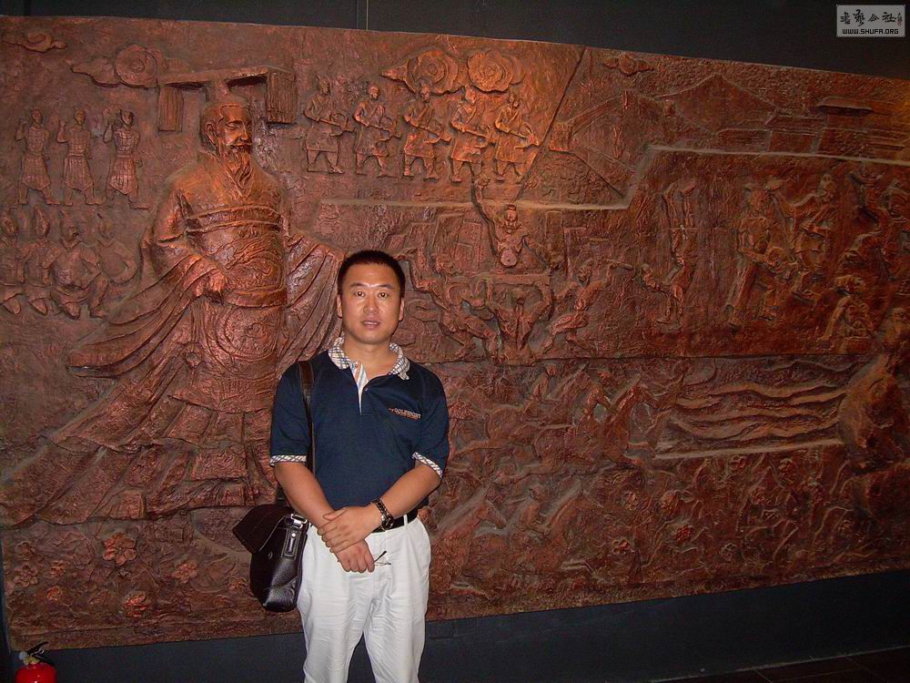 20111102_c255da2acbb69f27672eCYk1Ji3pbRVA.jpg
