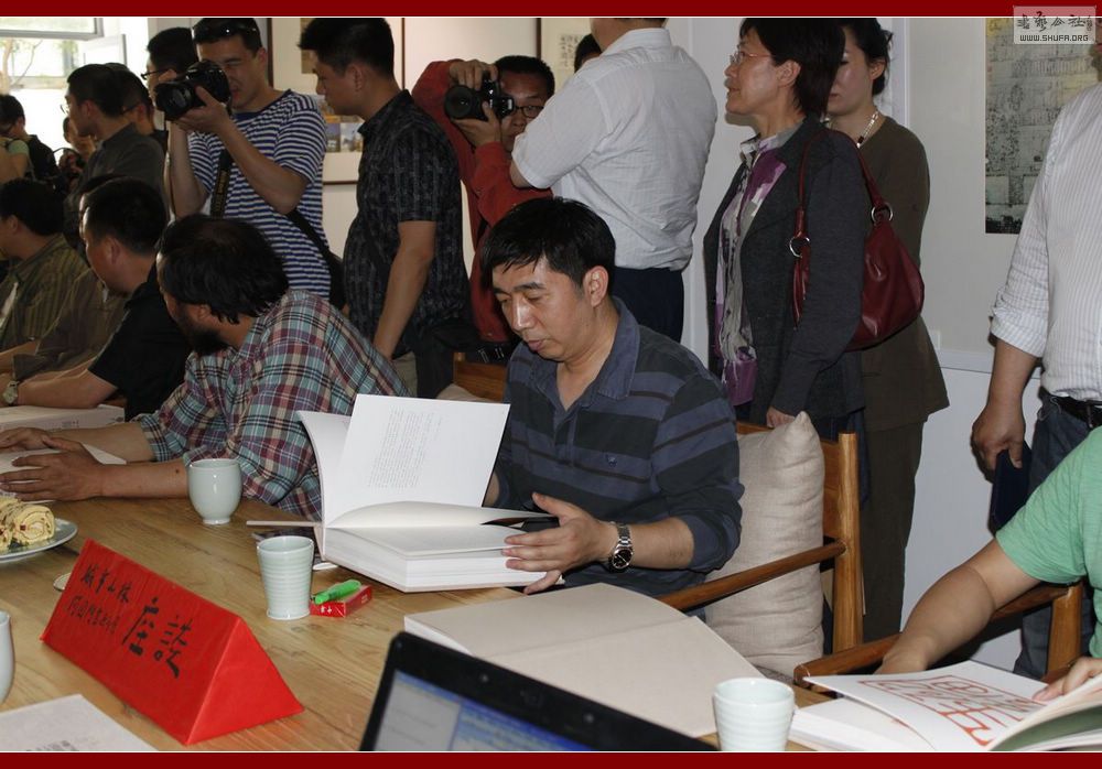 nEO_IMG__MG_0128.jpg