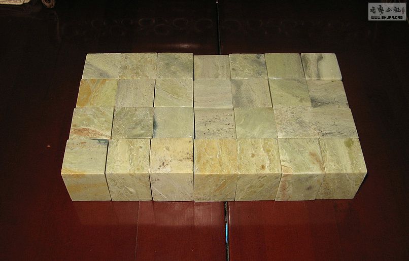 Ƭ 13828.jpg