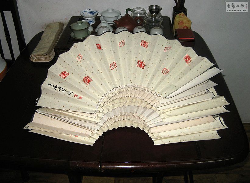 Ƭ 14102_.jpg
