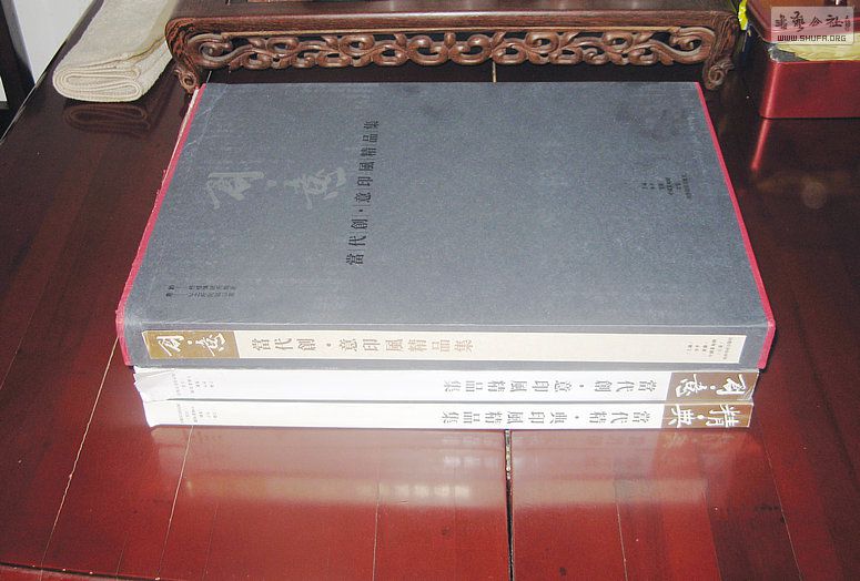 Ƭ 15381.jpg