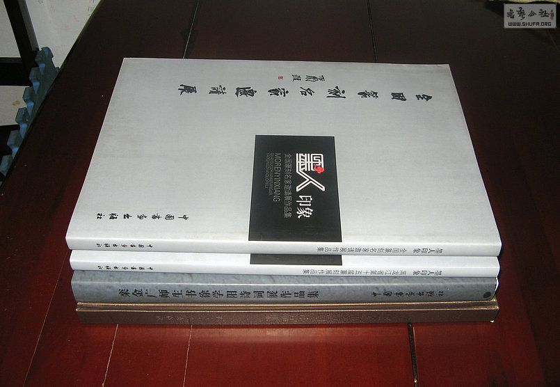 Ƭ 15747.jpg