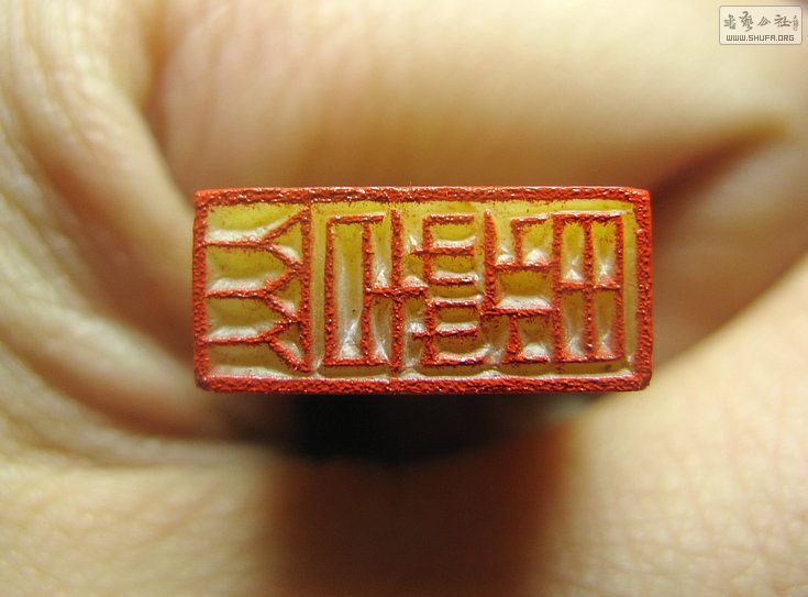 Ƭ 16084.jpg