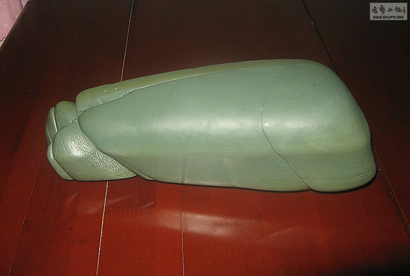 Ƭ 17052.jpg