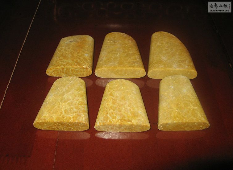 Ƭ 17482.jpg